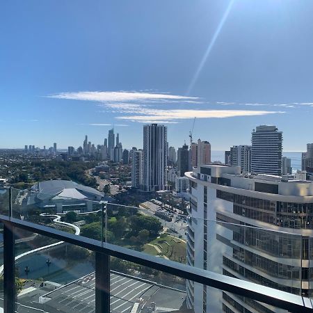 Lamour Ocean View Apartment I In Casino Broadbeach - Free Parking-195Cm Gold Coast Buitenkant foto